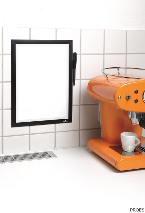 Duraframe NOTE A4 samoprzylepna ramka czarna DURABLE 499301