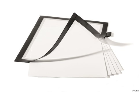 Duraframe NOTE A4 samoprzylepna ramka czarna DURABLE 499301