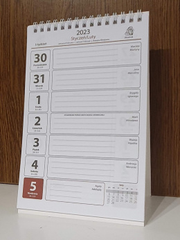 Kalendarz stojący biurkowy 2023 A5 pionowy