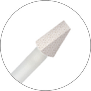 Korektor w płynie z gąbką na bazie wody - 20ml Korektor w płynie z gąbką na bazie wody - 20ml